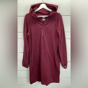 Duluth Trading Co Hot NoGA Stretch Long Sleeve Hooded Dress in Burgundy Size S
